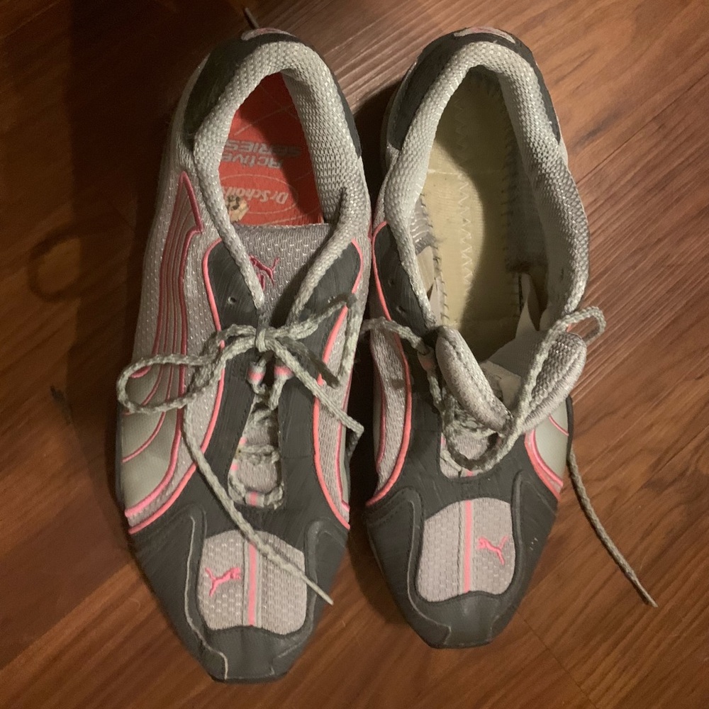 Puma tennis shoes women’s size 10